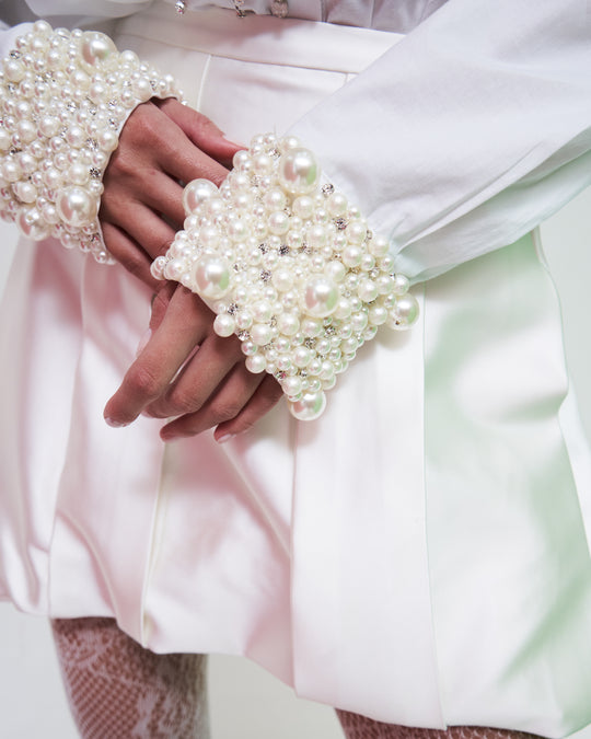 Camisa blanca con hombreras Sagrado Corazón